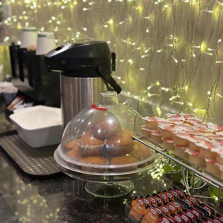 נורת' בטלפורד Lone Star Hotel מראה חיצוני תמונה