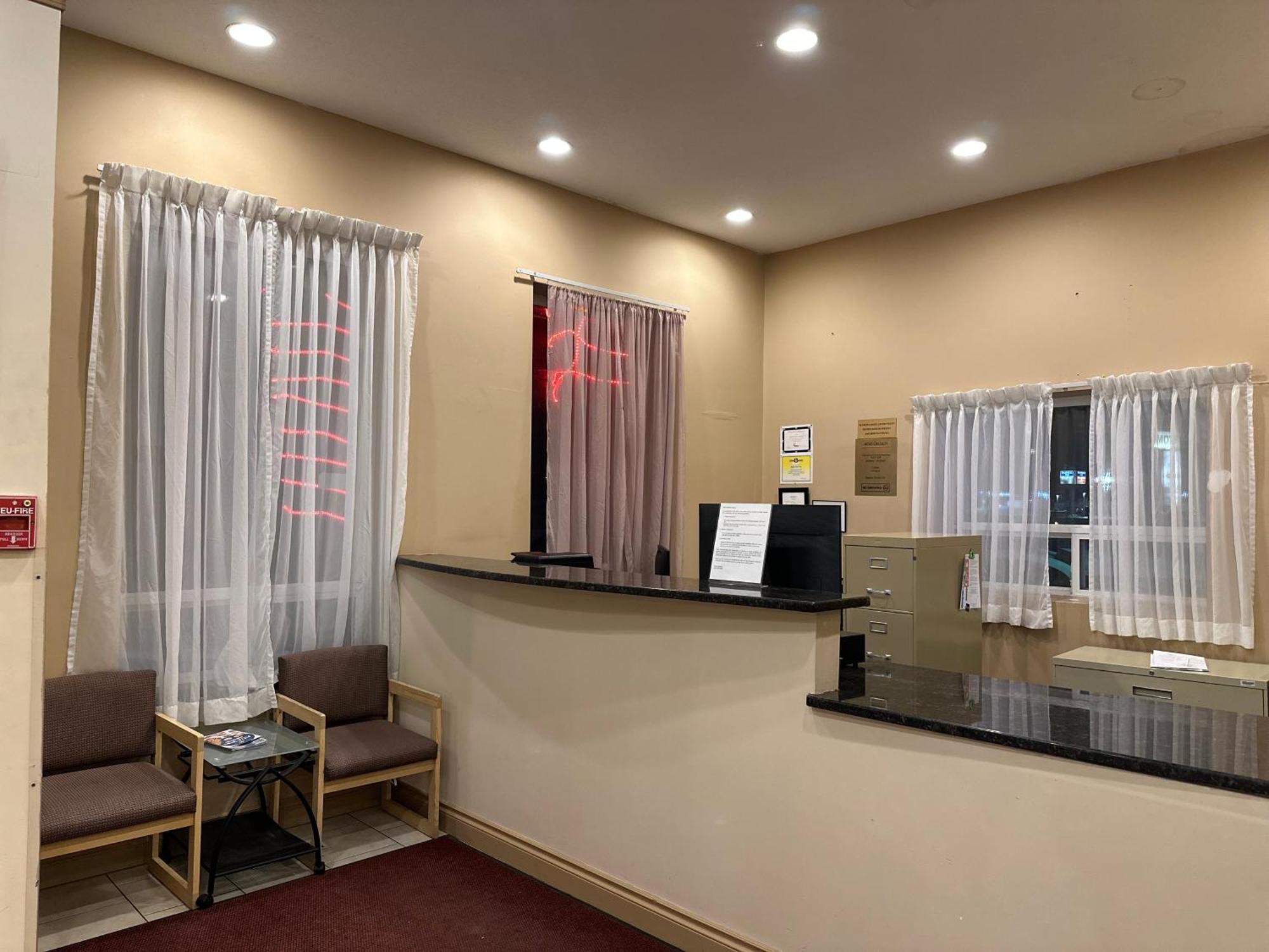 נורת' בטלפורד Lone Star Hotel מראה חיצוני תמונה